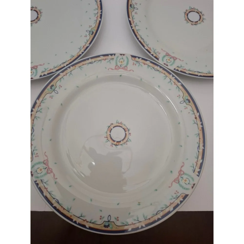 Gibson China Cottagecore Floral Dinner Plates Navy Ribbon Wreath Set of 3